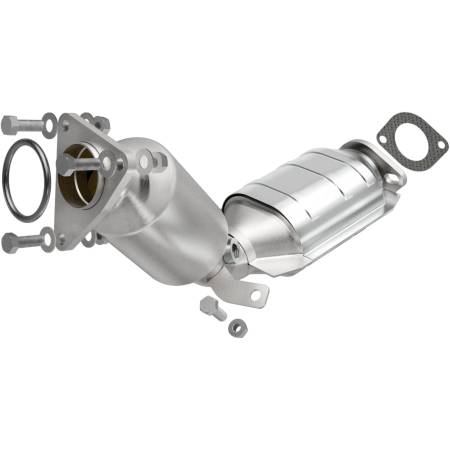 MagnaFlow Exhaust Products - MagnaFlow Converter Direct Fit 08-13 Infiniti G37 V6-3.7LGAS California Catalytic Converter 2.25 Dia