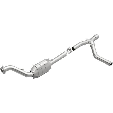 MagnaFlow Exhaust Products - MagnaFlow Converter DF 04-05 Dodge Ram 1500 Pickup 5.7L P/S