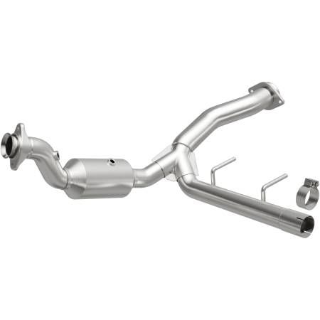 MagnaFlow Exhaust Products - MagnaFlow 15-17 Ford F-150 XL V6 3.5L OEM Grade Direct Fit Catalytic Converter