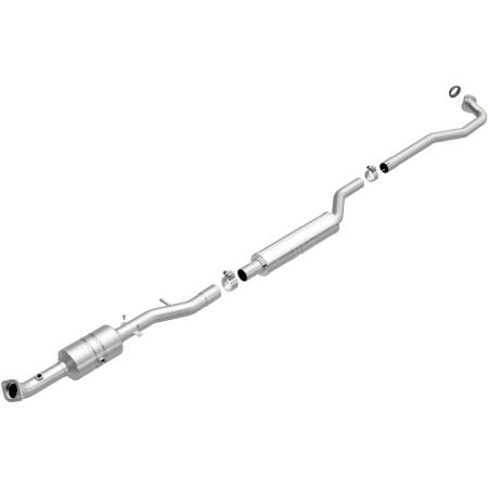 MagnaFlow Exhaust Products - MagnaFlow Converter DF 2008-2009 OUTLANDER 2.4 L Underbody