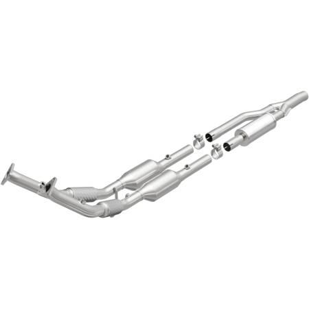 MagnaFlow Exhaust Products - MagnaFlow Converter DF 06- Audi A3 Quattro 3.2L