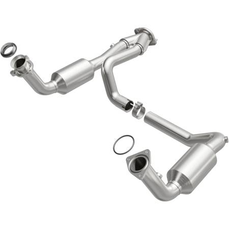 MagnaFlow Exhaust Products - MagnaFlow Converter DF 02-06 Cadillac Escalade / 02-06 Chevy Avalanche 5.3L Dual Conv Y-Pipe Assembly 2WD