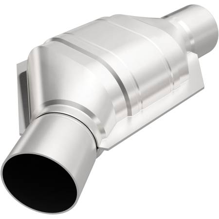 MagnaFlow Exhaust Products - MagnaFlow Converter Univ 2.5 Angled Inlet