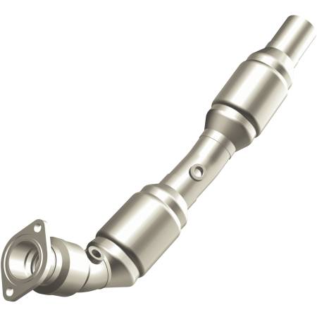 MagnaFlow Exhaust Products - MagnaFlow Converter DF 10-12 Chevy Camaro 6.2L P/S (49 State)