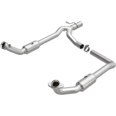 MagnaFlow Exhaust Products - MagnaFlow Converter DF 2009-2012 E-150 5.4 L Underbody