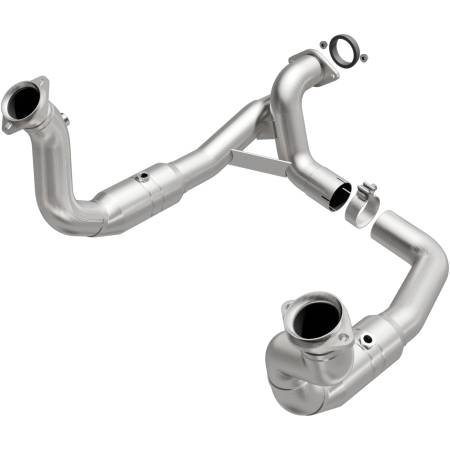 MagnaFlow Exhaust Products - MagnaFlow Converter Direct Fit 11-14 Ford F-250 Super Duty / 350 Super Duty V8 6.2L