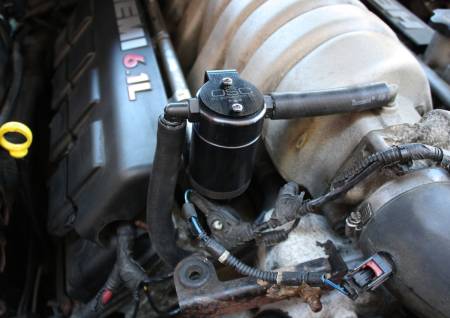 J&L Oil Separator Co - J&L 05-10 Dodge Charger 6.1L Hemi Passenger Side Oil Separator 3.0 - Black Anodized
