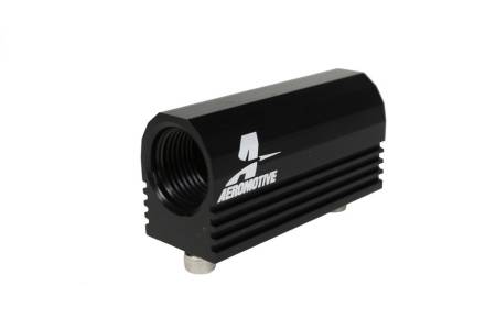 Aeromotive - Aeromotive 96-04 Ford 4.6 L Fuel Rail Pressure Sensor Adapter Log (-08 AN inlet / outlet)