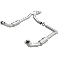 MagnaFlow Converter DF 2009-2012 E-150 5.4 L Underbody