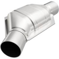 MagnaFlow Exhaust Products - MagnaFlow Converter Univ 2.5 Angled Inlet - Image 1